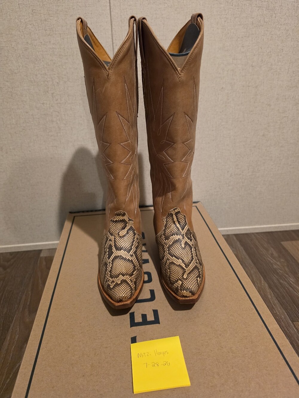 Tecovas Loretta Python